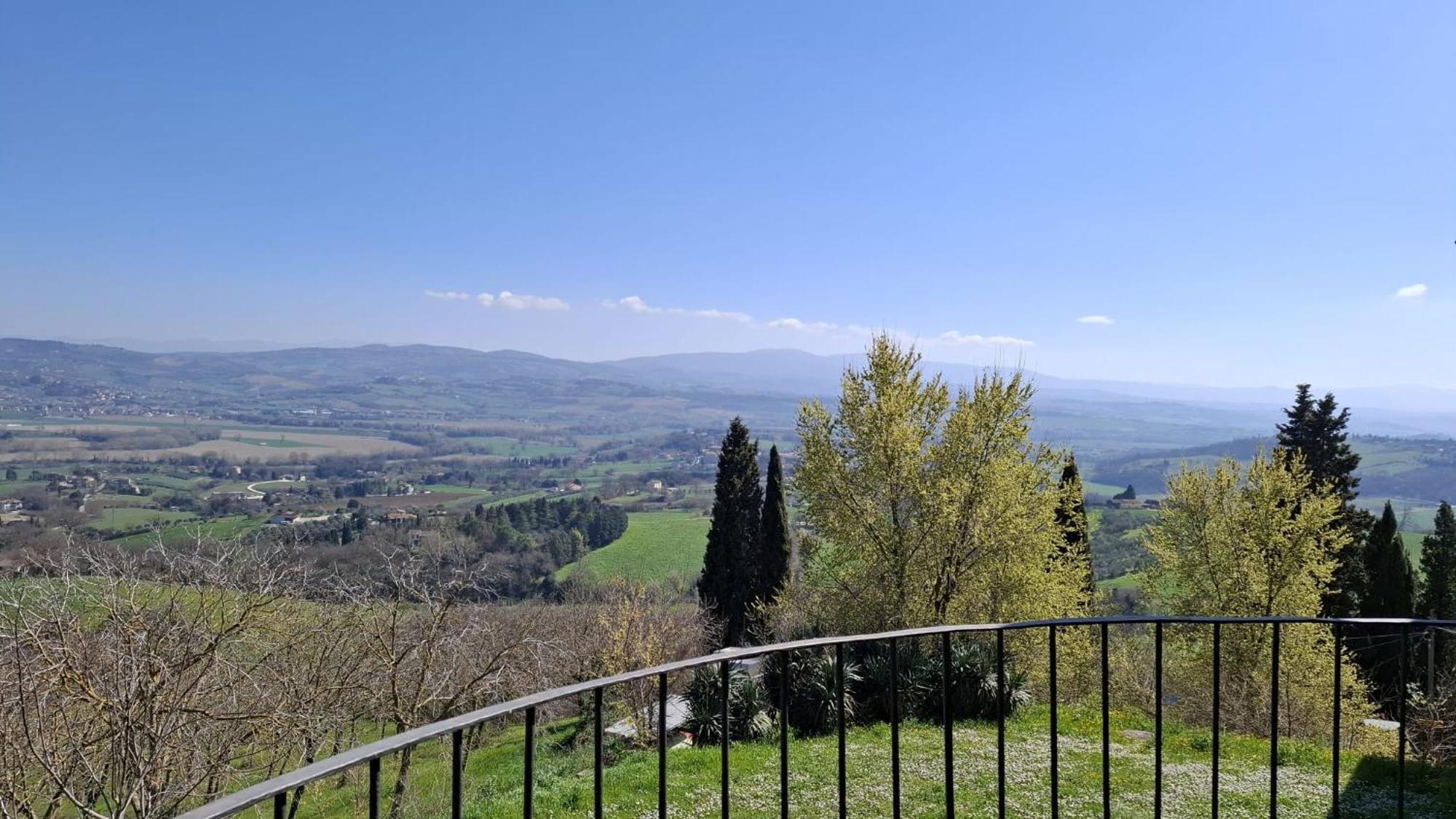 Agriturismo Tenuta Conti Faina フラッタ・トディーナ エクステリア 写真
