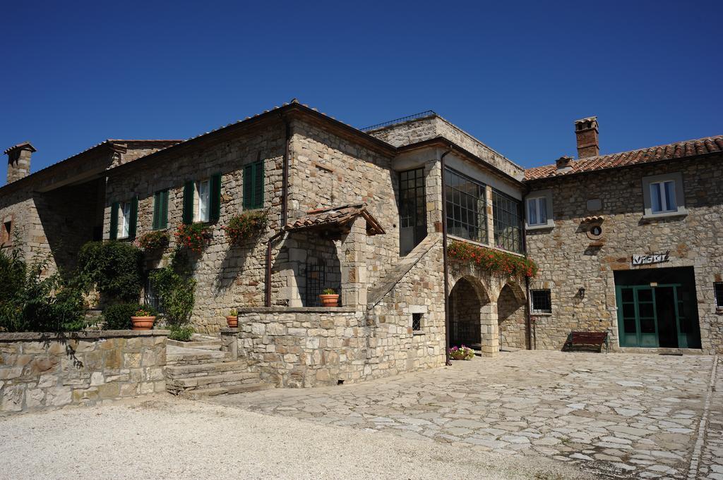 Agriturismo Tenuta Conti Faina フラッタ・トディーナ エクステリア 写真